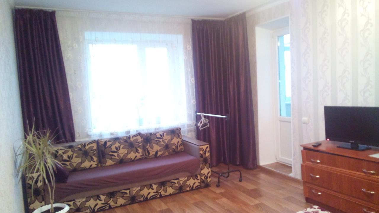 צ'רניהיב Apartment On Prospekt Peremogi מראה חיצוני תמונה